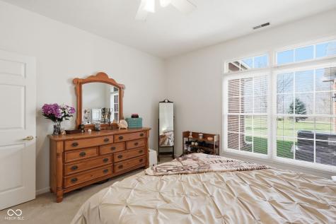 8042 Hazen Way Indianapolis IN 46216