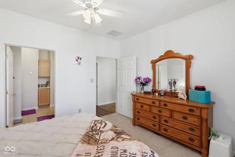 8042 Hazen Way Indianapolis IN 46216