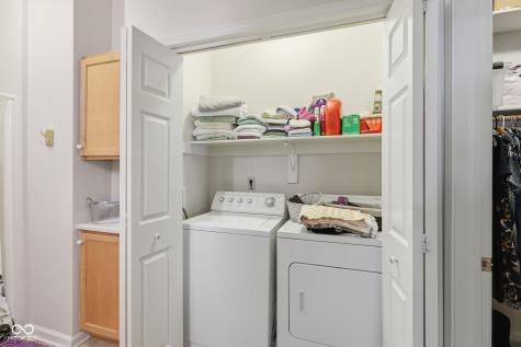 8042 Hazen Way Indianapolis IN 46216