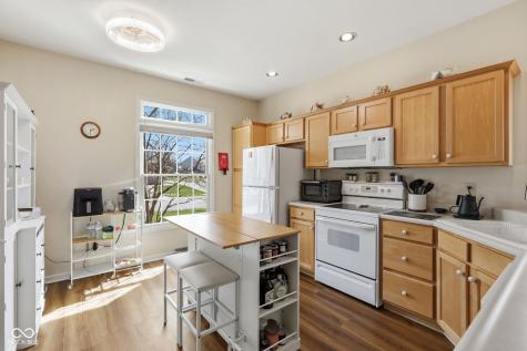 8042 Hazen Way Indianapolis IN 46216
