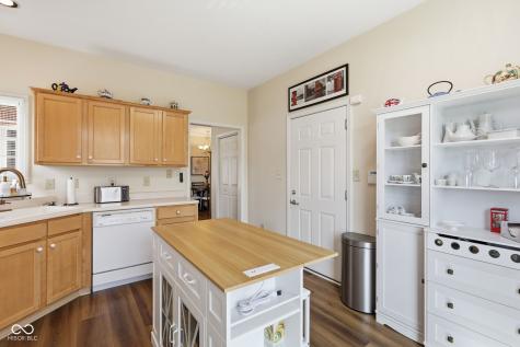 8042 Hazen Way Indianapolis IN 46216