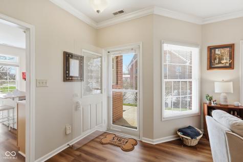 8042 Hazen Way Indianapolis IN 46216