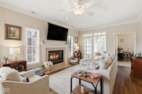 8042 Hazen Way Indianapolis IN 46216