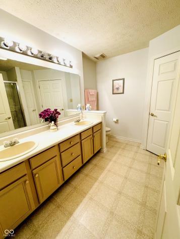 1146 Nanwich Court Indianapolis IN 46217