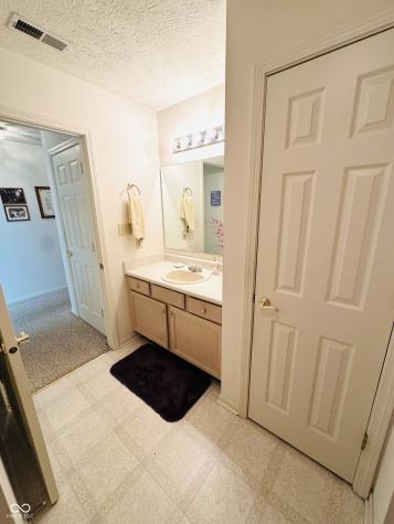 1146 Nanwich Court Indianapolis IN 46217