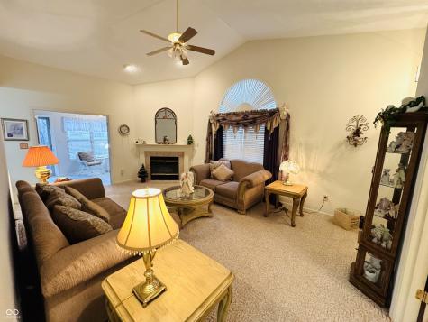 1146 Nanwich Court Indianapolis IN 46217