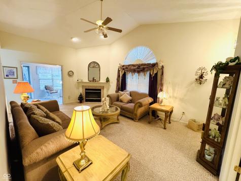 1146 Nanwich Court Indianapolis IN 46217