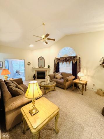 1146 Nanwich Court Indianapolis IN 46217