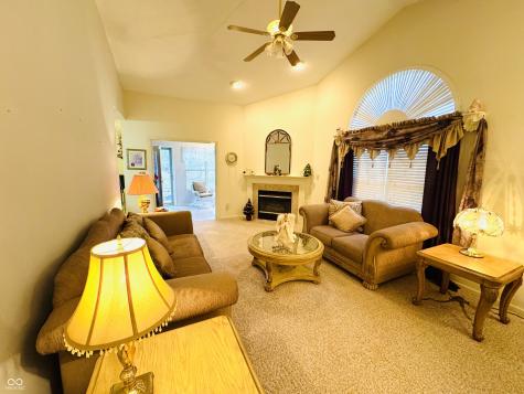 1146 Nanwich Court Indianapolis IN 46217