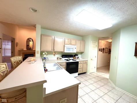 1146 Nanwich Court Indianapolis IN 46217