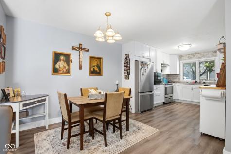 5924 Highgate Circle E Indianapolis IN 46250