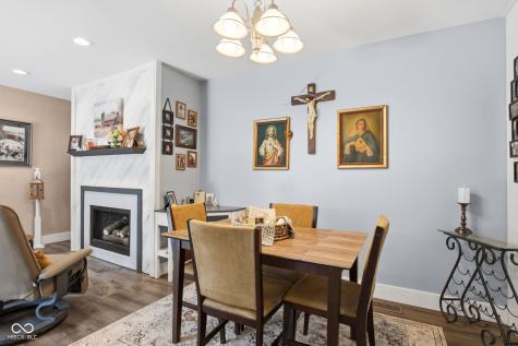 5924 Highgate Circle E Indianapolis IN 46250