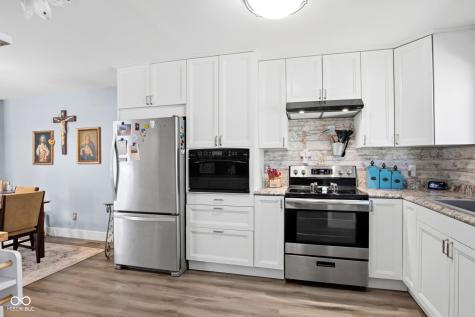 5924 Highgate Circle E Indianapolis IN 46250