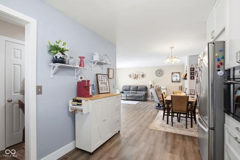 5924 Highgate Circle E Indianapolis IN 46250