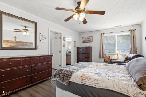 5924 Highgate Circle E Indianapolis IN 46250