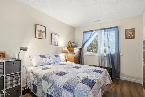 5924 Highgate Circle E Indianapolis IN 46250
