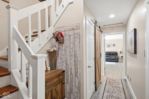 5924 Highgate Circle E Indianapolis IN 46250