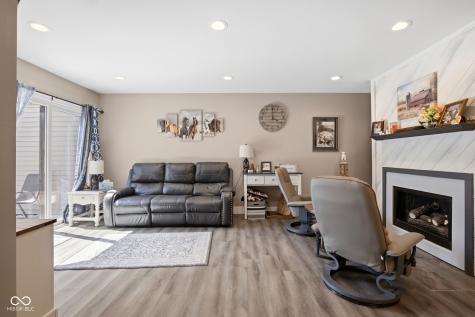 5924 Highgate Circle E Indianapolis IN 46250