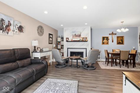 5924 Highgate Circle E Indianapolis IN 46250