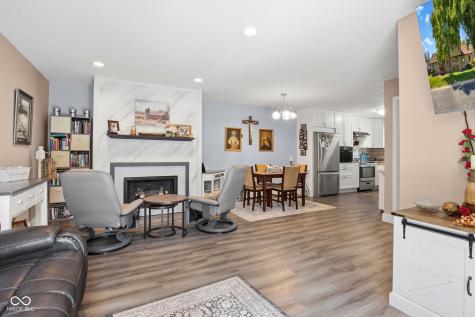 5924 Highgate Circle E Indianapolis IN 46250