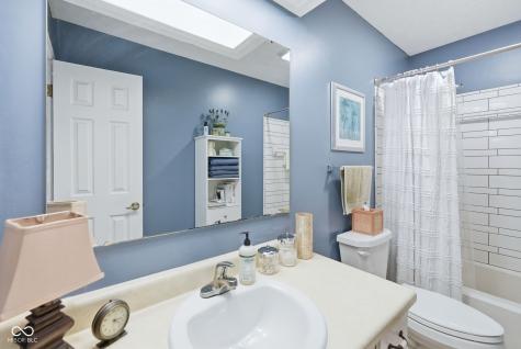 7455 Prairie Lake Drive Indianapolis IN 46256