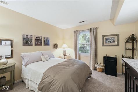 7455 Prairie Lake Drive Indianapolis IN 46256