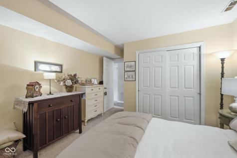 7455 Prairie Lake Drive Indianapolis IN 46256
