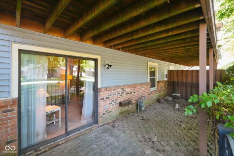 7455 Prairie Lake Drive Indianapolis IN 46256