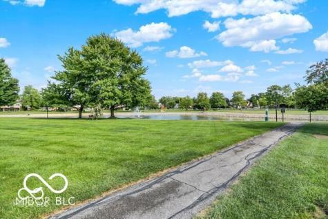 7455 Prairie Lake Drive Indianapolis IN 46256