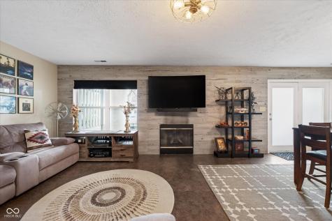 8079 Lower Bay Lane Indianapolis IN 46236