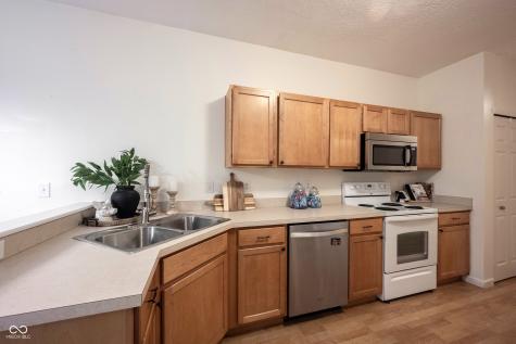 12235 Bubbling Brook Drive Fishers IN 46038