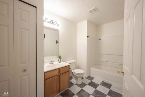 12235 Bubbling Brook Drive Fishers IN 46038