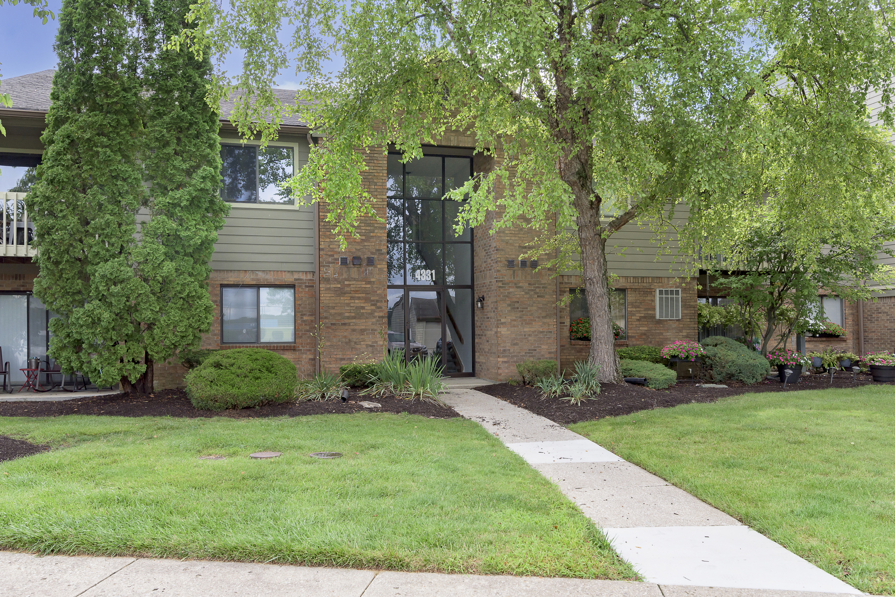 4331 Village Parkway Circle W Indianapolis IN 46254