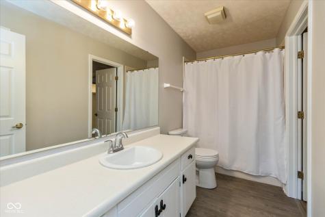 9526 Bay Vista E Drive Indianapolis IN 46250
