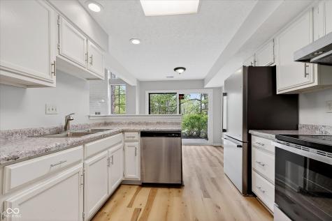 4606 Stansbury Lane Indianapolis IN 46254