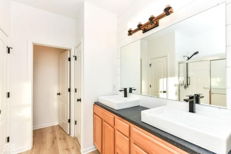 605 Overcup Street Westfield IN 46074