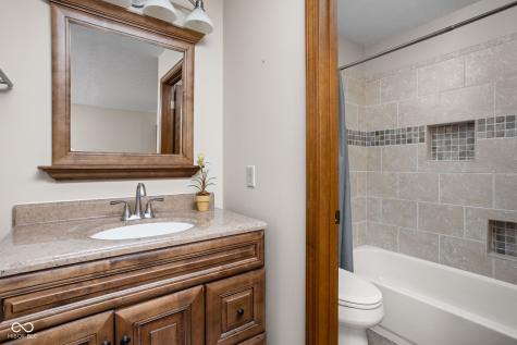 33 Dominion Drive Zionsville IN 46077