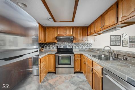 33 Dominion Drive Zionsville IN 46077