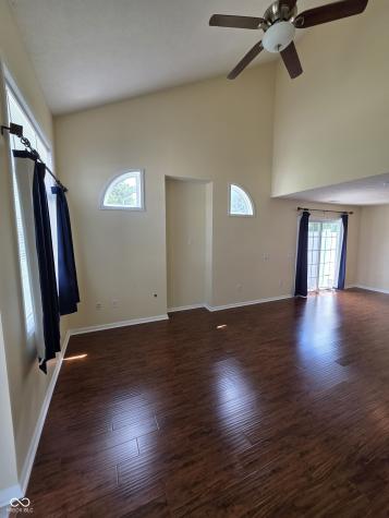 8160 Shores Edge Way Indianapolis IN 46237