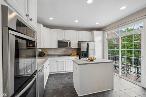 8266 Ethan Drive Fishers IN 46038