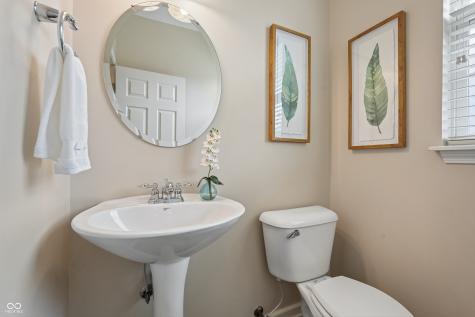 8266 Ethan Drive Fishers IN 46038