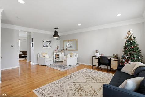 992 Bard Lane Carmel IN 46032