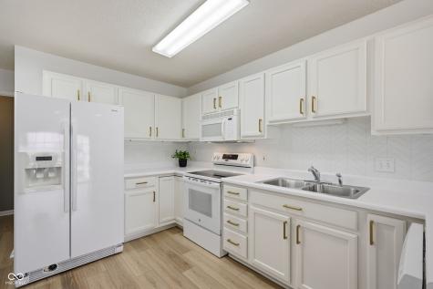 5922 Marina View Lane Indianapolis IN 46237