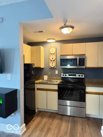 230 E 9th Street Indianapolis IN 46204