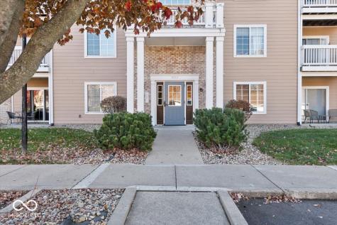 4933 Opal Ridge Lane Indianapolis IN 46237