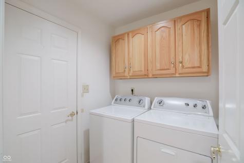 1671 Cloister Drive Indianapolis IN 46260