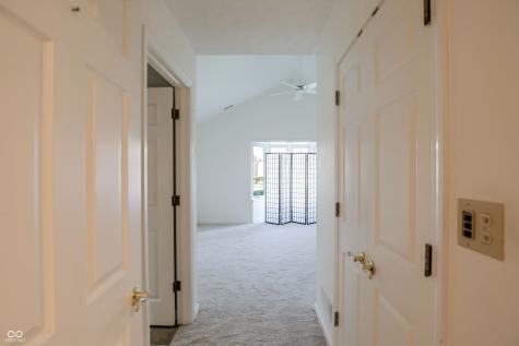 1671 Cloister Drive Indianapolis IN 46260