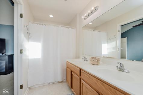 5712 Polk Drive Noblesville IN 46062