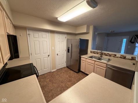 5447 Kelvington Lane Indianapolis IN 46254