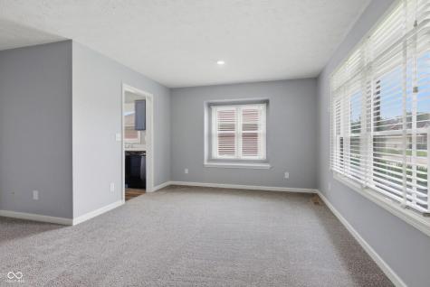 5750 Kensington Way N Plainfield IN 46168